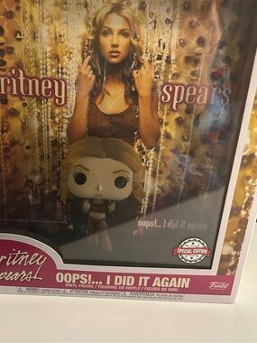 Britney Spears Oops!... I Did It Again Special Edition Vinyl Figure